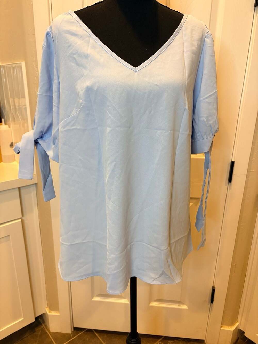 Unbranded V-Neck Tie Sleeve Top Size L Sky Blue (63)